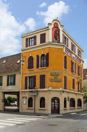 Hotel De L'Ours Coulommiers Exterior photo